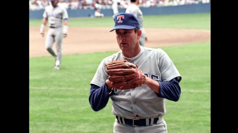 9 Nolan_Ryan_Tiger_Stadium_1990