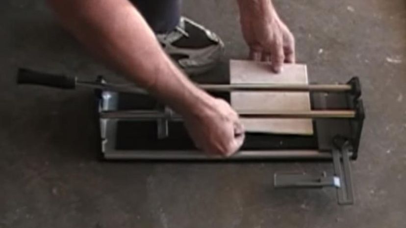 Tile cutter