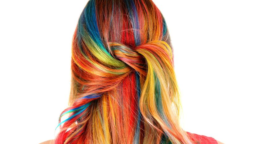 Mit welcher Farbe solltest du deine Haare färben?