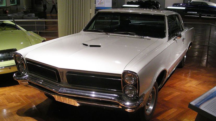 1964_Pontiac_Tempest_LeMans_GTO