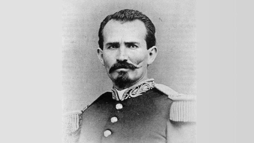 15_Manuel GonzÃ¡lez Flores