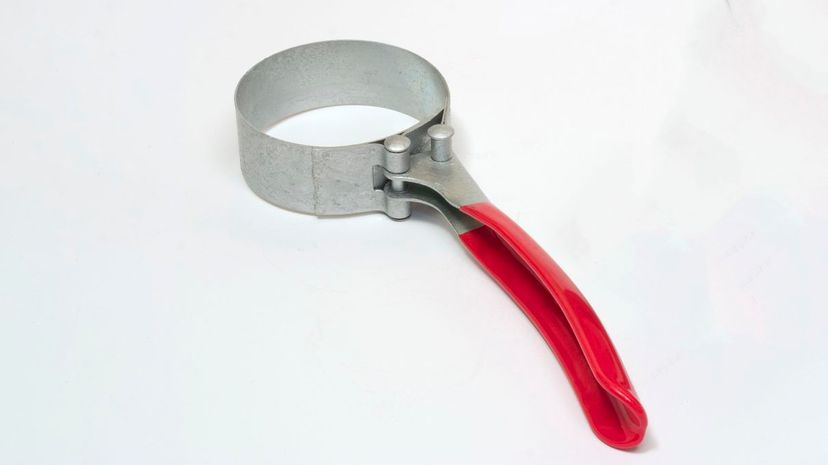 13 - Oil filter wrench