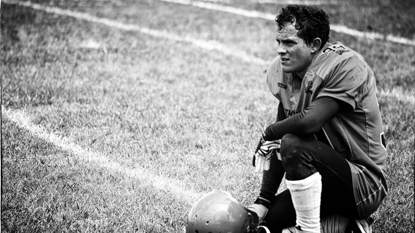 Can You Recognize These Famous Football Players From Black and White Photos?