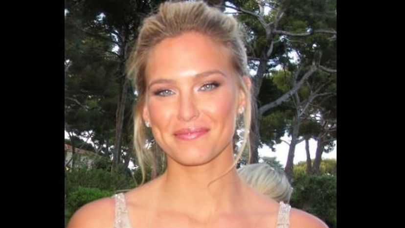 Bar Refaeli