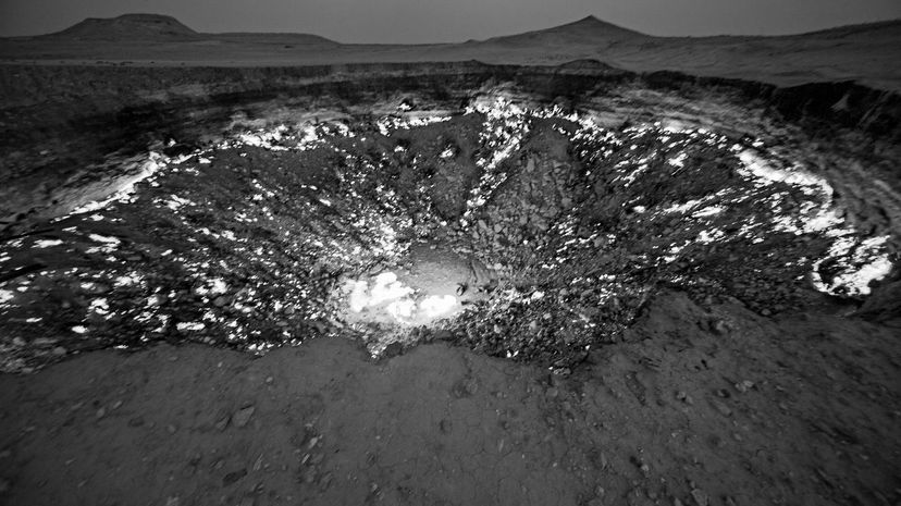 26-Darvaza Crater