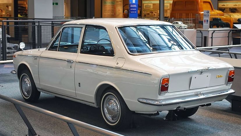 1966 Toyota Corolla 1.1-liter 