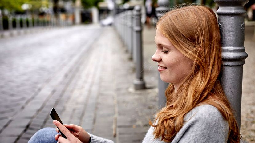 25 Girl on Phone