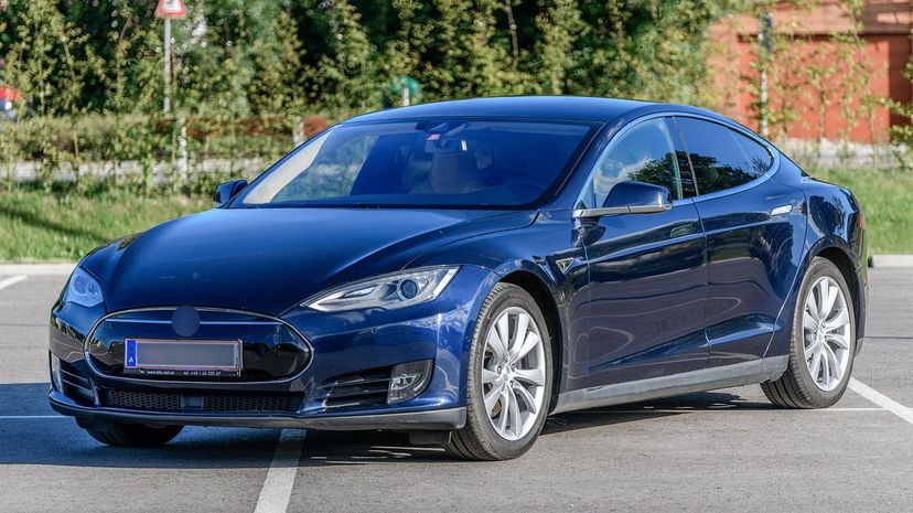 16 Tesla Model S