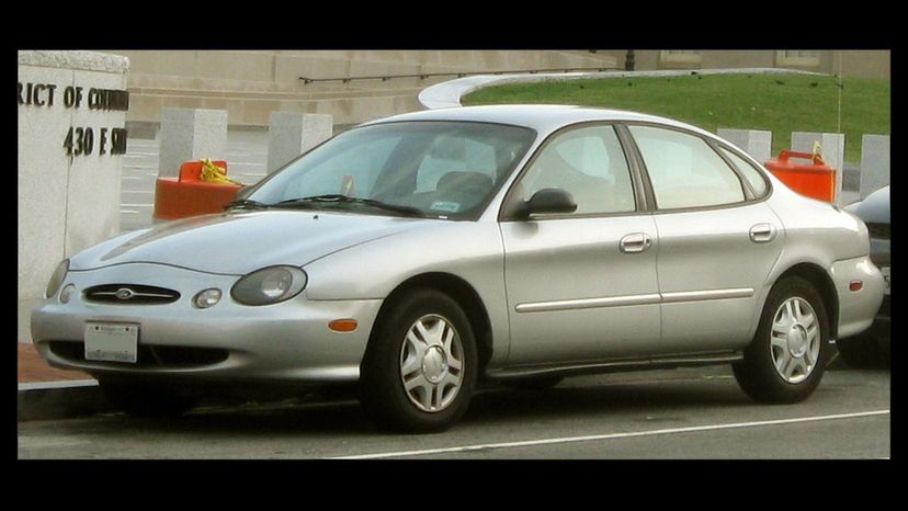 1999 Ford Taurus