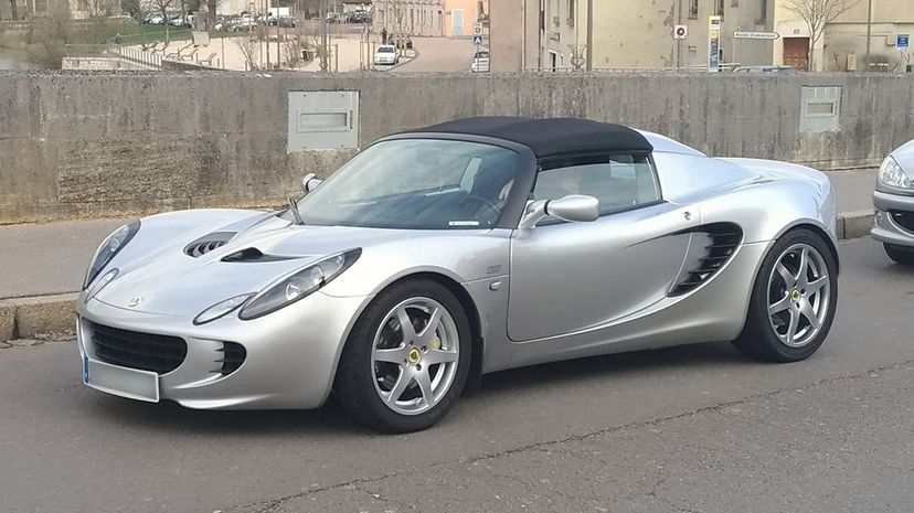 13 Lotus Elise