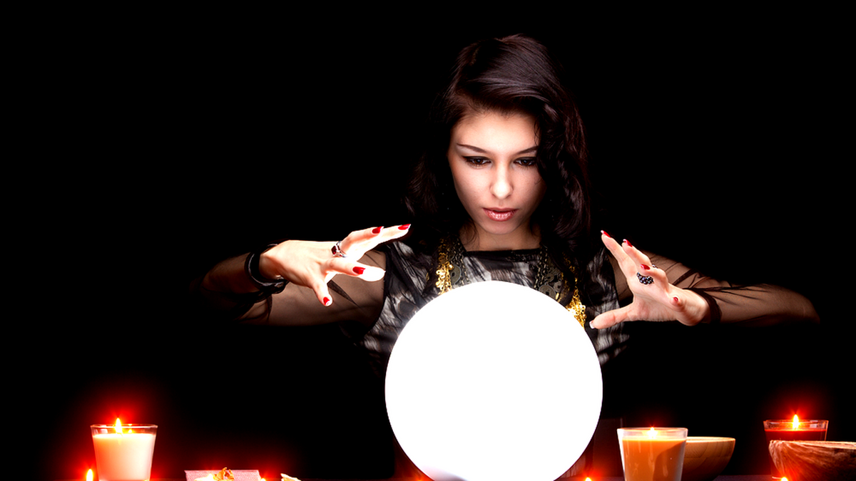 магический шар гадалки. Fortune teller old. девушки гадают картина. гадалка гадает. гадалка рисунок для детей.