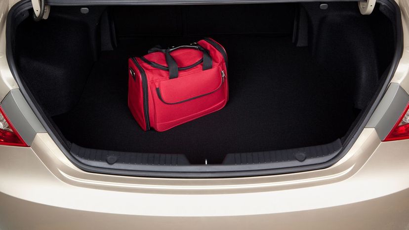 29-Car Trunk