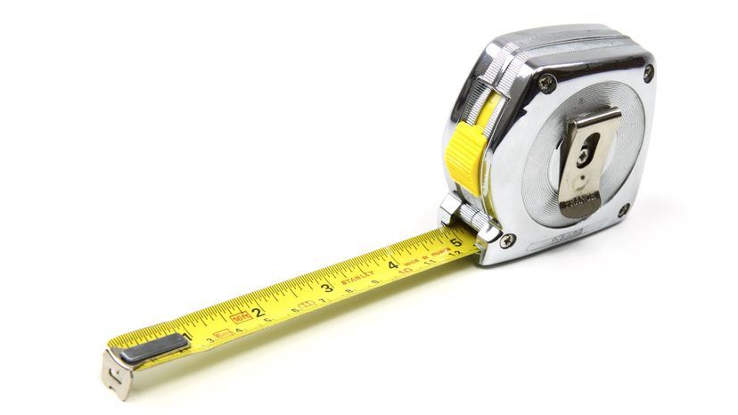 Heavy-duty tape measure