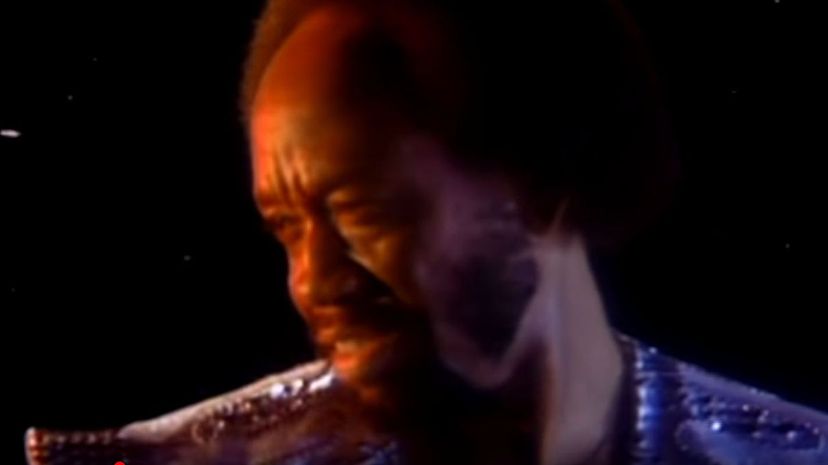 Earth, Wind &amp; Fire - Let's Groove