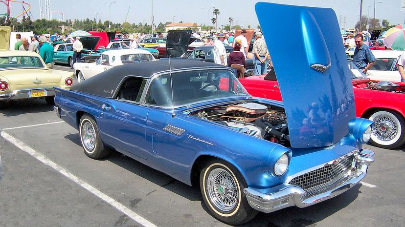 1957 Ford Thunderbird