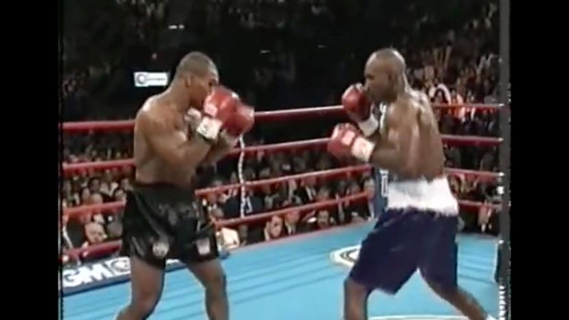 Evander-Holyfield-vs.-Mike-Tyson-a€”6月28日,-1997年＂border=