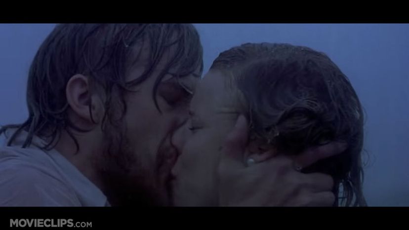 Kissing in the rain- The Notebook 