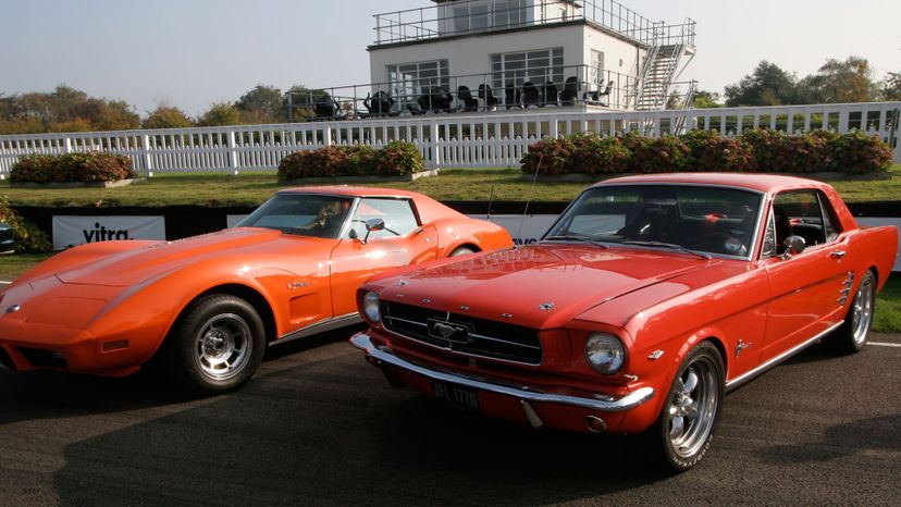 Mustang gegen Corvette
