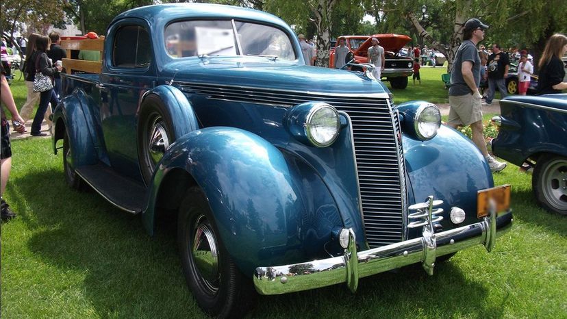 Studebaker Coupe Express J5