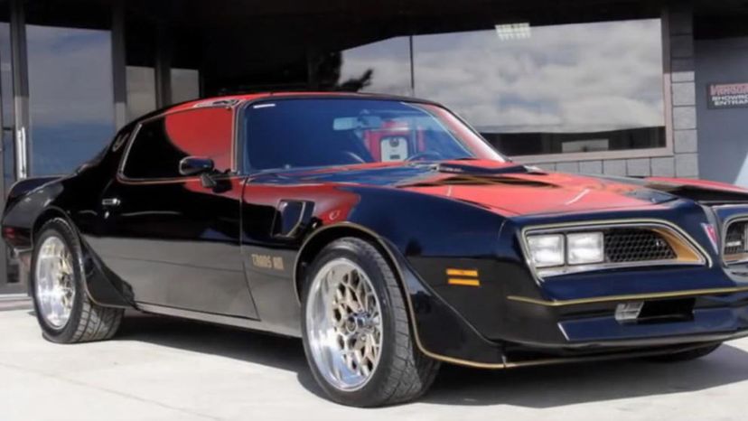 1977 Pontiac Trans Am - Smokey and the Bandit