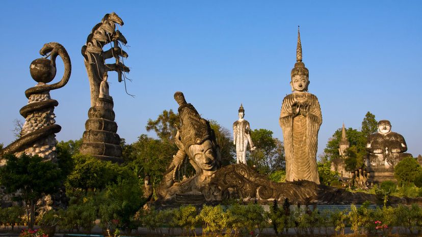 Sala Keoku Statues