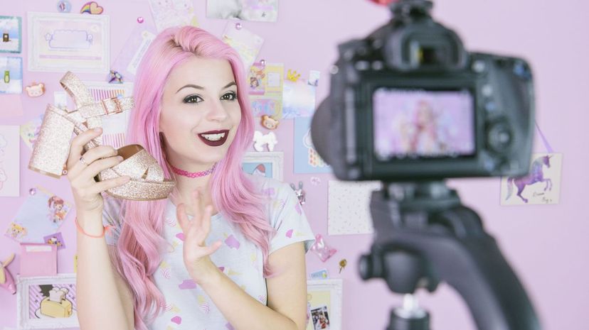 14 beauty youtuber