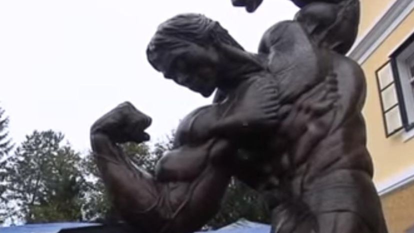 Arnold Schwarzenegger statue