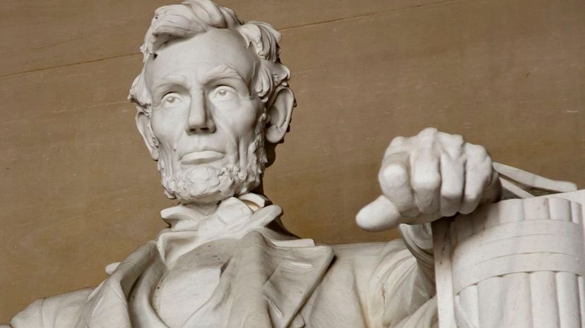 Abe Lincoln Statue