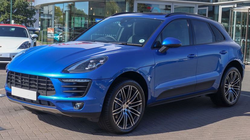 14 - Porsche Macan