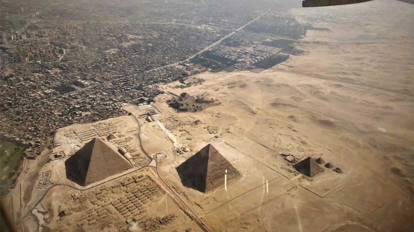 Q 11 Pyramids of Gyza
