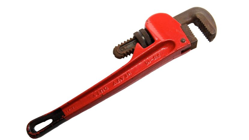 Pipe wrench