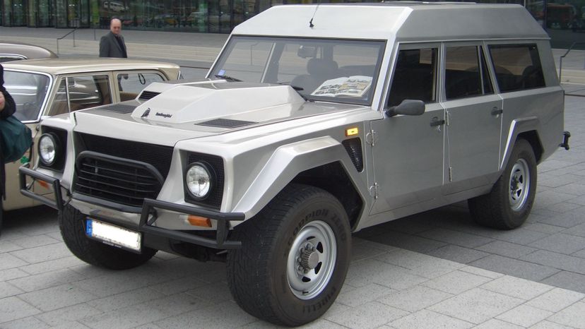 Lamborghini LM002