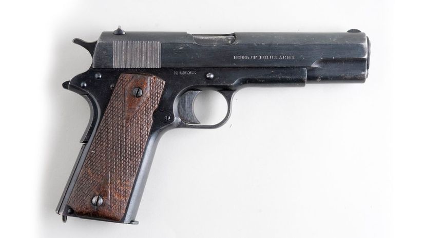 6 Colt M1911
