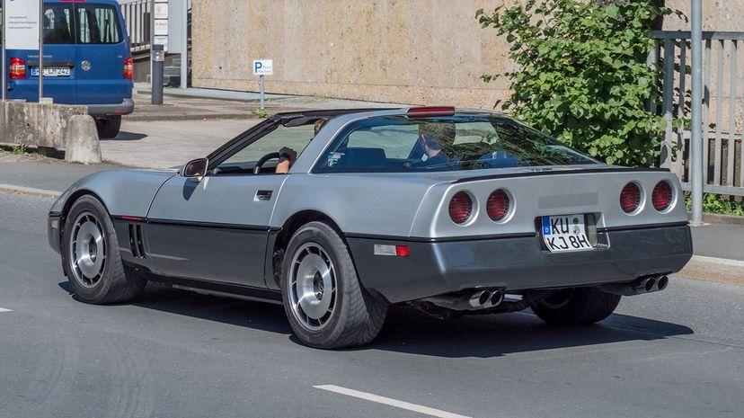 6 Chevrolet_Corvette_C4