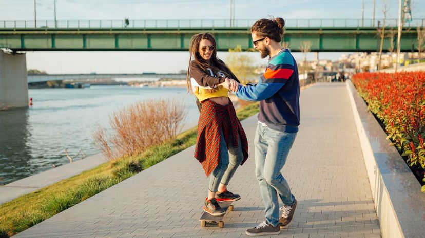 Couple skateboarding date