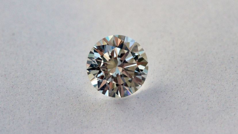 Round_Brilliant_Cut_Diamond