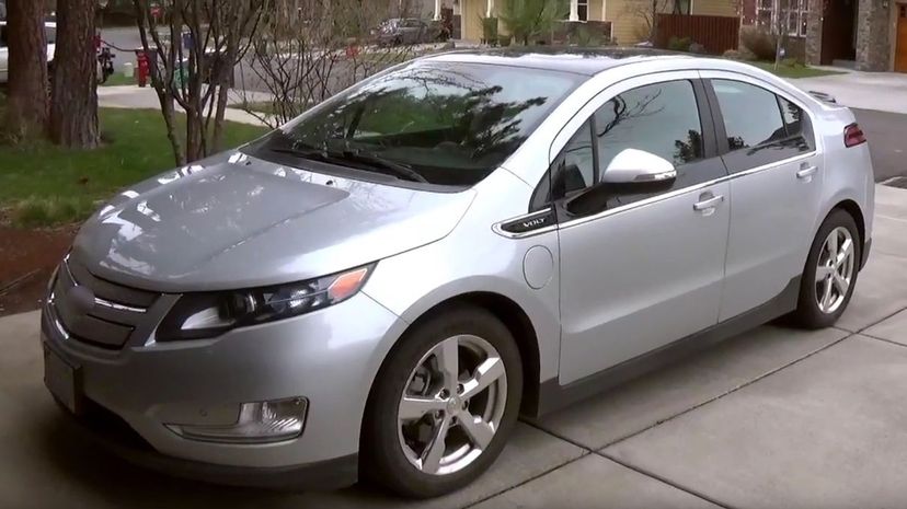 30 Chevy Volt new