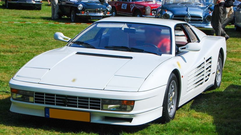 Q8-Ferrari Testarossa