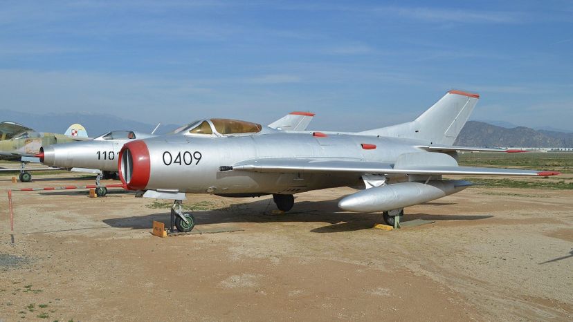 Mikoyan-Gurevich Mig-19 (Farmer)