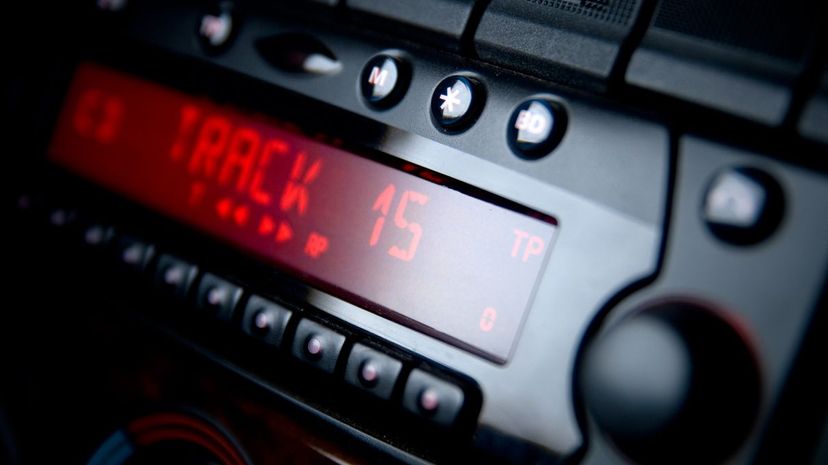7-Car Radio