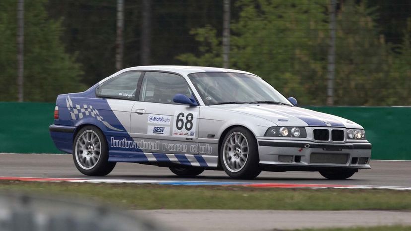 22 BMW_M3_-3