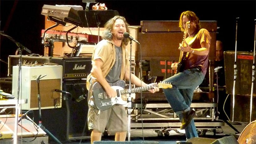 9 Pearl Jam