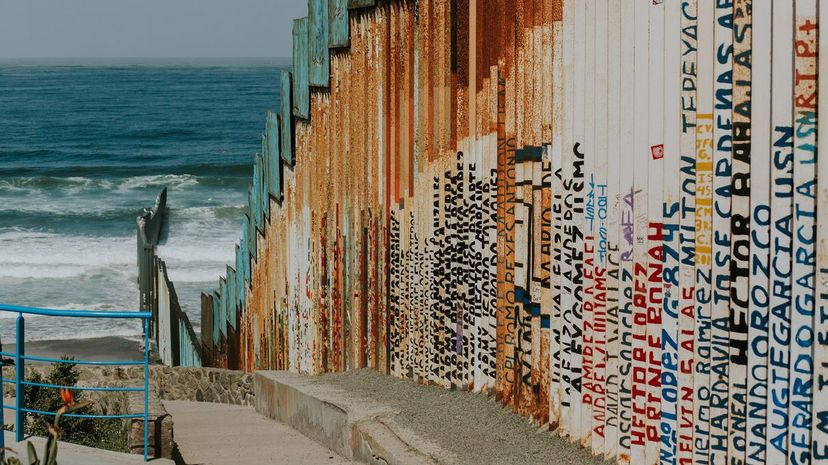 30 border wall