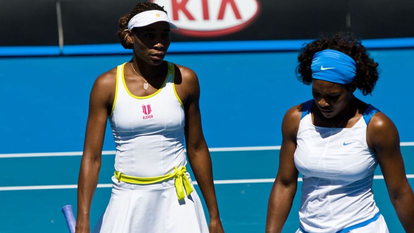 6 Serena_Williams_and_Venus_Williams