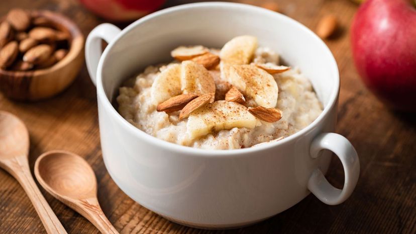 Banana Cinnamon Oatmeal Porridge Bowl