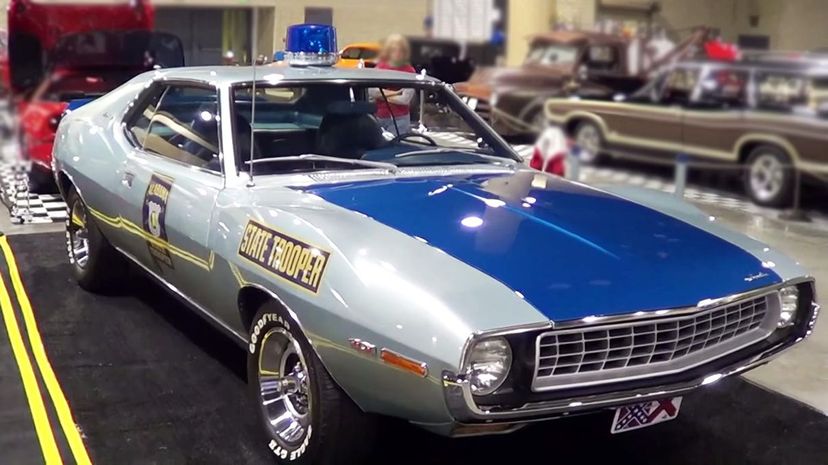 13 - AMC Javelin police