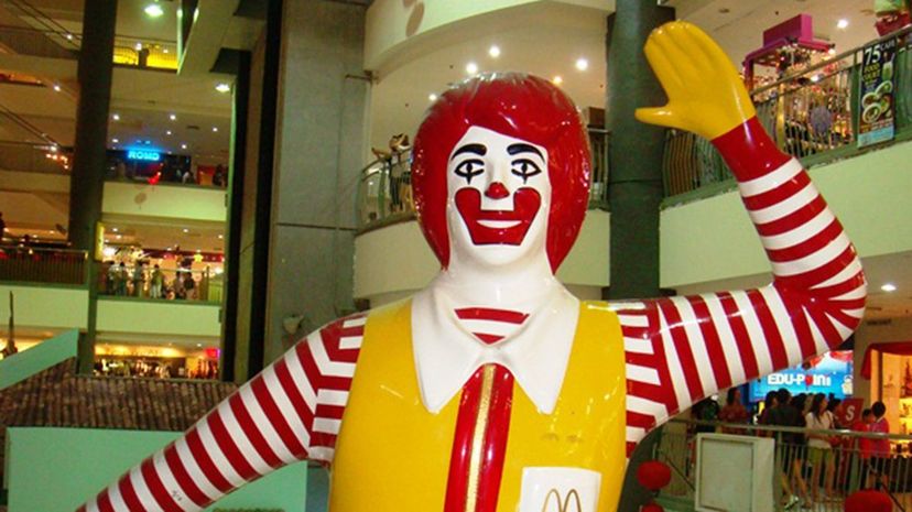 1 Statue_of_Ronald_McDonald_Georgetown_Penang_Malaysia