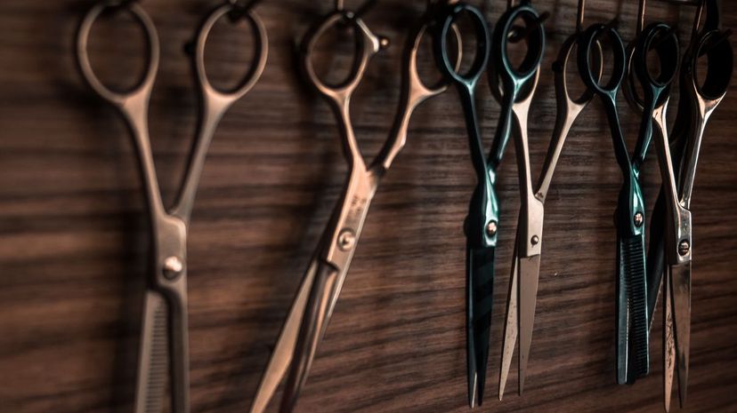 Scissors to cut hair