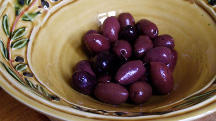 Kalamata olives in bowl