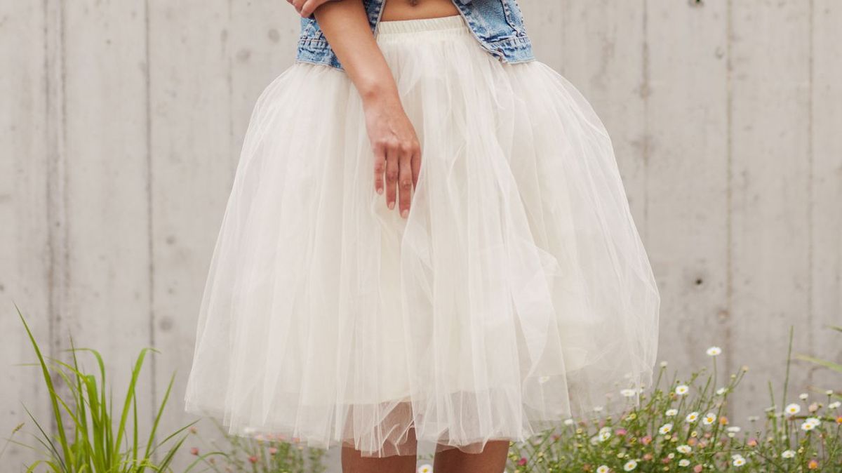 White petticoat trumpet slip, worn once for my - Depop